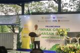 Mendag meluncurkan Minyak Kita seharga Rp14.000 per liter