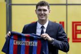 Andreas Christensen ungkap keinginan bertahan di Barcelona