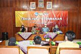 Charoen Pokphand Indonesia serahkan beasiswa untuk mahasiswa Unsoed