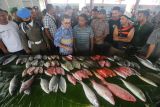 Pj Wali Kota Banda Aceh Bakri Siddiq Meninjau pasar Al Mahirah Lamdingin di Banda Aceh, Kamis (21/7/2022). Pada kunjungannya itu Pj Walikota Banda Aceh menerima berbahai masukan dari pedagang pasar tradisional. 