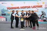 PLN gelar touring motor listrik, pejabat daerah Sumbar dukung era berkendara listrik
