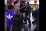Polisi cek video viral keributan suporter bola di Stasiun Jatinegara Jakarta Timur