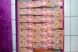 Polisi tangkap suami istri pengedar uang palsu pecahan Rp100 ribu