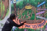 Melalui mural, pengelola Pijar Park Kudus ajak masyarakat lestarikan alam