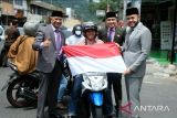 Pemkot Padang Panjang bagikan 3.700 bendera merah putih