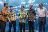 Penandatangan Kerja Sama Bus Retrofit