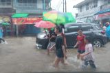 Masyarakat diminta waspada potensi hujan lebat di Palembang dan sejumlah provinsi