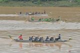 Lomba perahu naga warnai Festival Kenduri Swarnabhumi di Batanghari