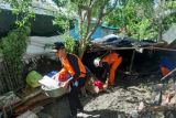Pemkab Banggai  suplai air bersih untuk korban banjir Desa Pohi