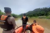 SAR Gabungan cari seorang warga hanyut di sungai Desa Pangkusa