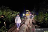 Dinas PUPR Barut tangani kerusakan jalan Desa Liang Naga