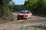 Pereli Rifat Sungkar dengan navigator Benjamin Searcy memacu mobil Mitsubishi Expander dari tim MITSUBISHI XPANDER RALLY TEAM ketika melintasi SS-3 kawasan Hutan Tanaman Industri TPL Sektor Aek Nauli pada kelas M1 di Parapat, Simalungun, Sumatera Utara, Sabtu (24/9/2022). Sebanyak 65 pereli dari beberapa negara Asia ikut meramaikan putaran pertama ajang Asia Pacific Rally Championship (APRC) 2022. 

ANTARA FOTO/Fransisco Carolio