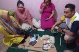Kepergok main judi domino, tiga emak-emak di Dompu harus menginap di sel