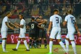 Pesepak bola Timnas Indonesia melakukan seleberasi usai mencetak gol ke gawang Tim Nasional Curacao saat pertandingan Fifa Match Day di Stadion Gelora Bandung Lautan Api, Bandung, Jawa Barat, Sabtu (24/9/2022). Indonesia menang atas Curacao dengan skor 3-2. ANTARA FOTO/Raisan Al Farisi/agr