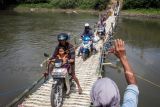 Jembatan Sesek Alternatif Swadaya Masyarakat