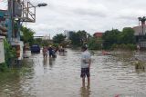 Jalan protokol Palembang kembali tergenang air hujan
