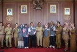 Bupati Lampung Selatan terima kunjungan perawat desa