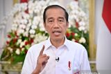Saya senang, kerja diam-diam langsung jadi vaksin COVID-19, kata Jokowi