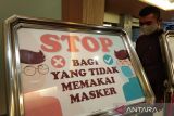Tetap gunakan masker saat berada di klinik kesehatan