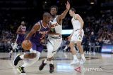 Hasil pramusim NBA 2022-2023: Ish Smith pimpin Denver Nuggets redam Suns 107-105