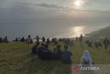 Destinasi Bukit Paralayang menyajikan wisata pemandangan laut selatan DIY