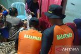 Tim SAR evakuasi jasad seorang anak yang terseret arus dam di Palembang