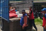 Dinsos Sigi  bangun dapur umum untuk pengungsi banjir bandang