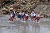 Dampak Jembatan Ambruk Akibat Banjir Bandang Di Jembrana Bali