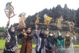 Meditasi di Candi Borobudur tandai Hari Wayang