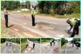 Antisipasi laka lantas, Polres Katingan tandai jalan berlubang dengan cat