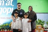 Anak penjual minuman peroleh Kartu Indonesia Pintar