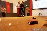 Peragaan “soccer robot IoT” di sekolah Indonesia di Johor Bahru