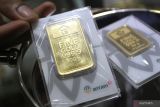 Harga emas Antam naik Rp5.000 per gram