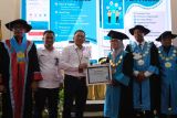 PLN memberikan bantuan komputer kepada Universitas Islam Makassar