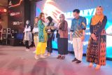 Kominfo Yogyakarta memberi penghargaan peserta dan mitra terbaik DTS 2022