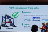 PT SPJM menyiapkan penggunaan crane lokal