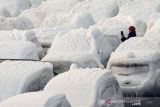 Salju lebat di Jepang sebabkan pengemudi terlantar semalaman