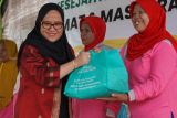 100 duafa di Palu  terima paket Sembako program BAZNAS