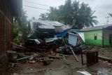 13 rumah di Mamuju rusak dihantam gelombang pasang
