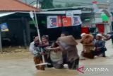 Banjir akibatkan pasien Klinik Fajar Habibi Pamekasan dievakuasi