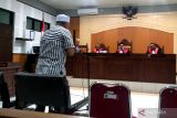 Hakim menolak eksepsi terdakwa korupsi dana bansos korban kebakaran Bima