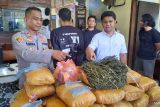 Polisi temukan 36 kg ganja di perpustakaan SDN Padang Pariaman