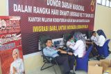 Imigrasi Palembang gelar donor darah perkuat stok PMI