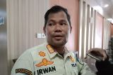 Satpol PP mengawasi pedagang jajanan mengandung nitrogen di Mataram