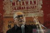 Pendiri sekligus tokoh teater Indonesia Koma Nano Riantiarno tutup usia