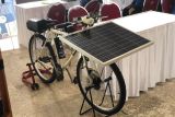 Mahasiswa desain sepeda listrik tenaga surya