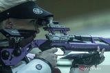 Petembak Polandia Aneta Stankiewicz berlaga pada final 10 meter Air Rifle Women dalam ISSF World Cup Rifle/Pistol 2023 di Lapangan Tembak, Senayan, Jakarta, Sabtu (28/1/2023). Petembak Hungaria Eszter Meszaros berhasil meraih medali emas dalam nomor tersebut dengan memperoleh 260,8 poin, sementara petembak Polandia Aneta Stankiewicz meraih medali perak dan petembak Rumania Laura Georgeta Ilie meraih medali perunggu. ANTARA FOTO/Aprillio Akbar/wsj.
