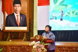 Presiden Jokowi memanggil Menteri LHK Siti Nurbaya ke Istana