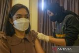 Vaksinasi COVID-19 Penguat Tahap kedua di Palu
