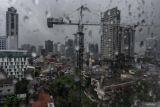 BMKG prakirakan Jakarta Selatan berpotensi hujan disertai petir pada sore hari